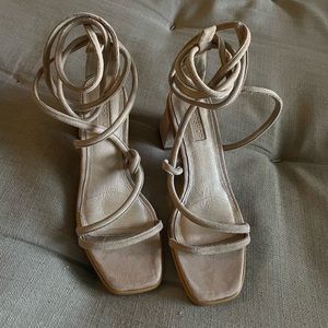 NWT! Top shop taupe strappy sandals